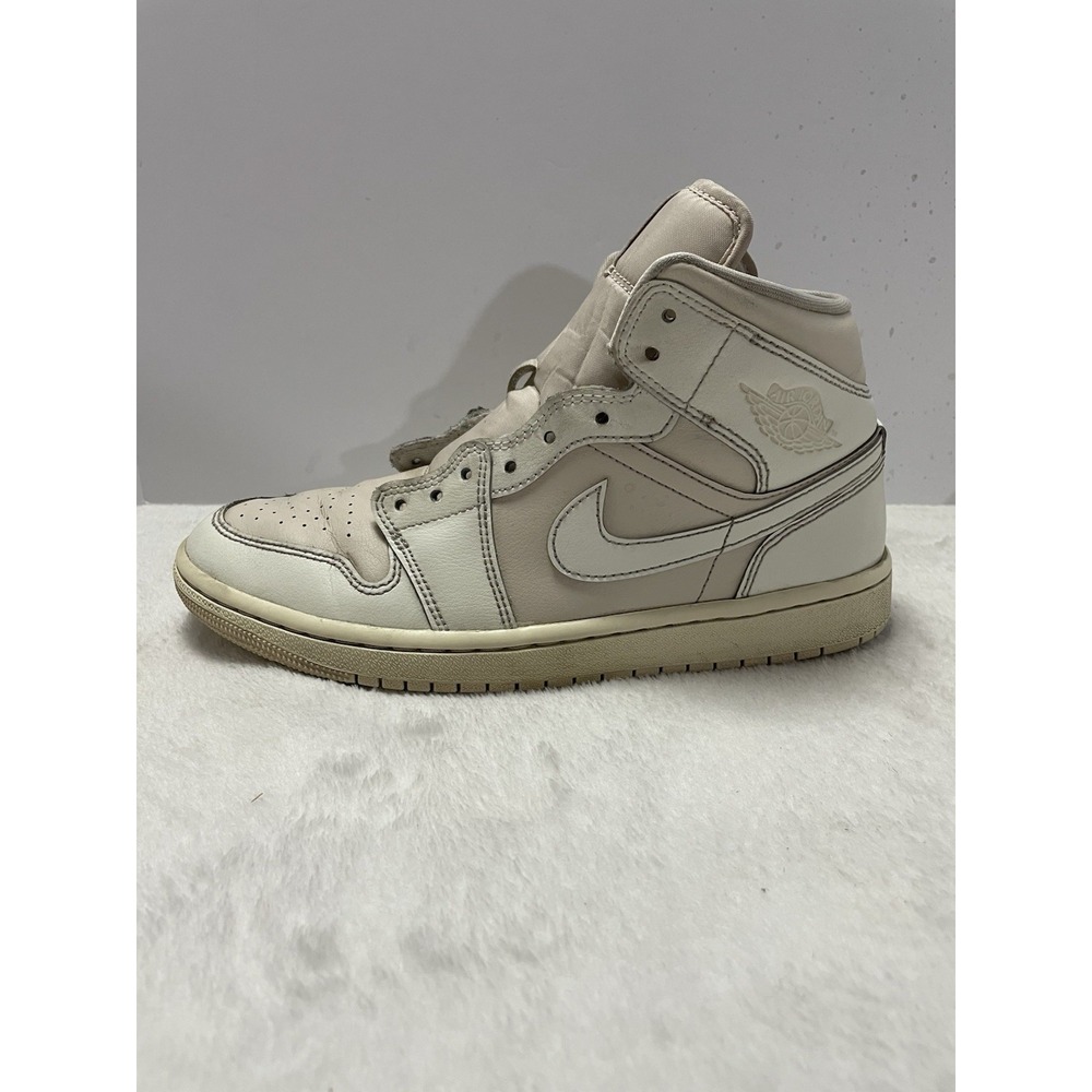 Air Jordan 1 Mid Shoes Womens Size 9.5 BQ6472-201‎ Leather Basketball Sneakers